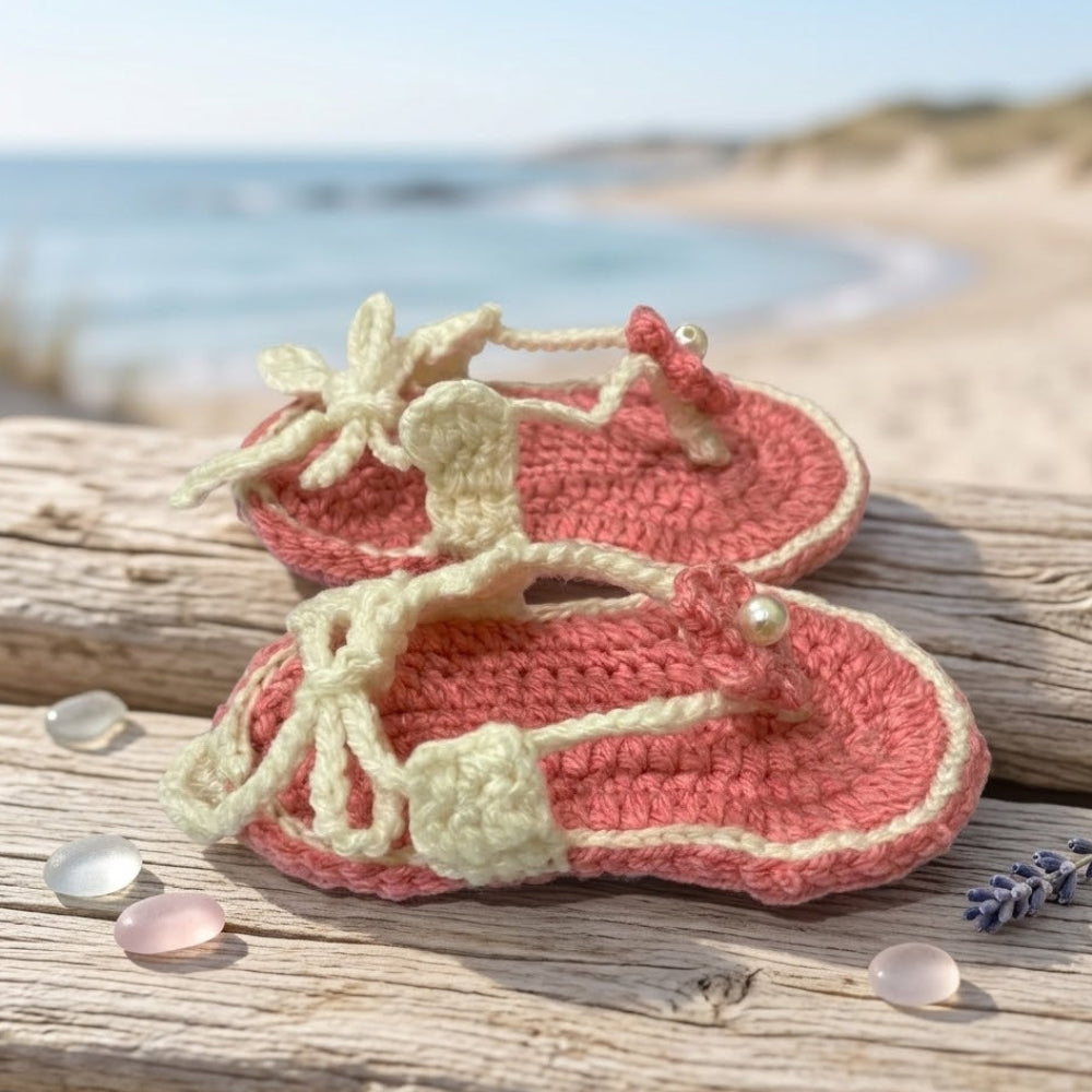 Crochet baby shoes for newborn photography props