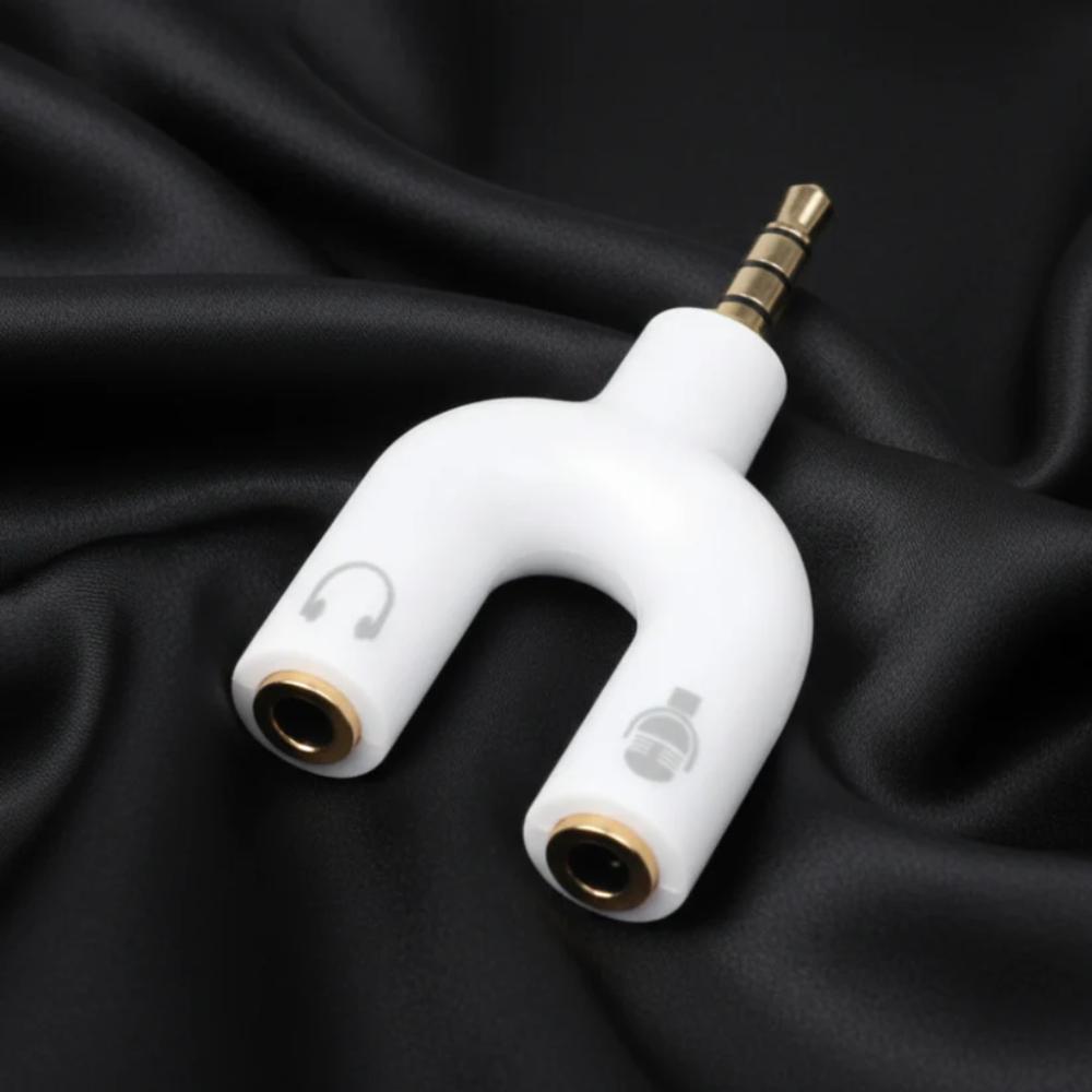 3.5mm Audio Jack To Headphone Microphone Splitter Adapter, durable audio splitter for daily use in Pakistan
