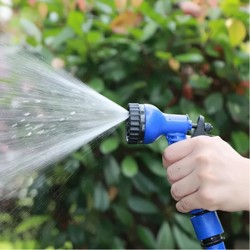 Expandable hose pipe fully extended with water