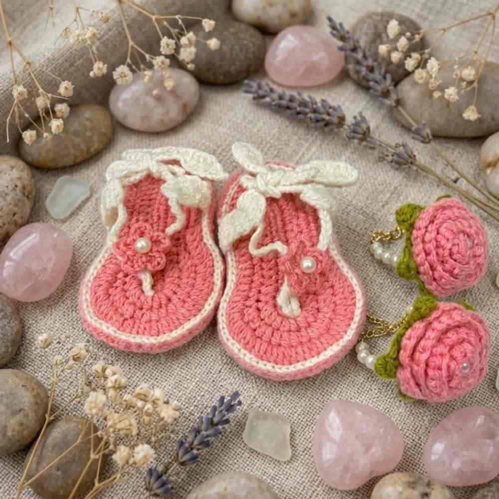 Handmade Crochet Baby Shoes + Gajry, baby shoes with matching wrist gajra for gifting in Pakistan
