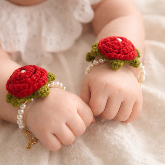Handmade crochet baby gajra red pair for newborn girls