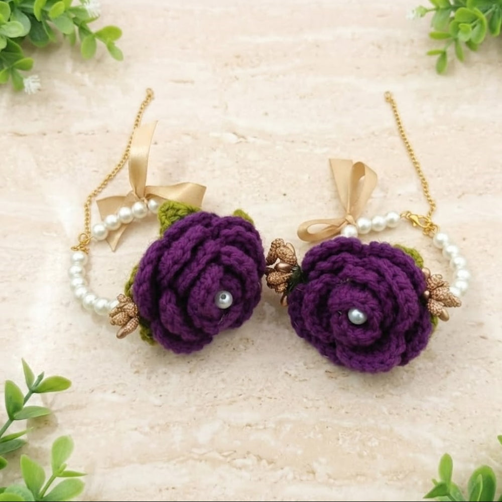 Dark purple crochet gajra for wedding and bridal look