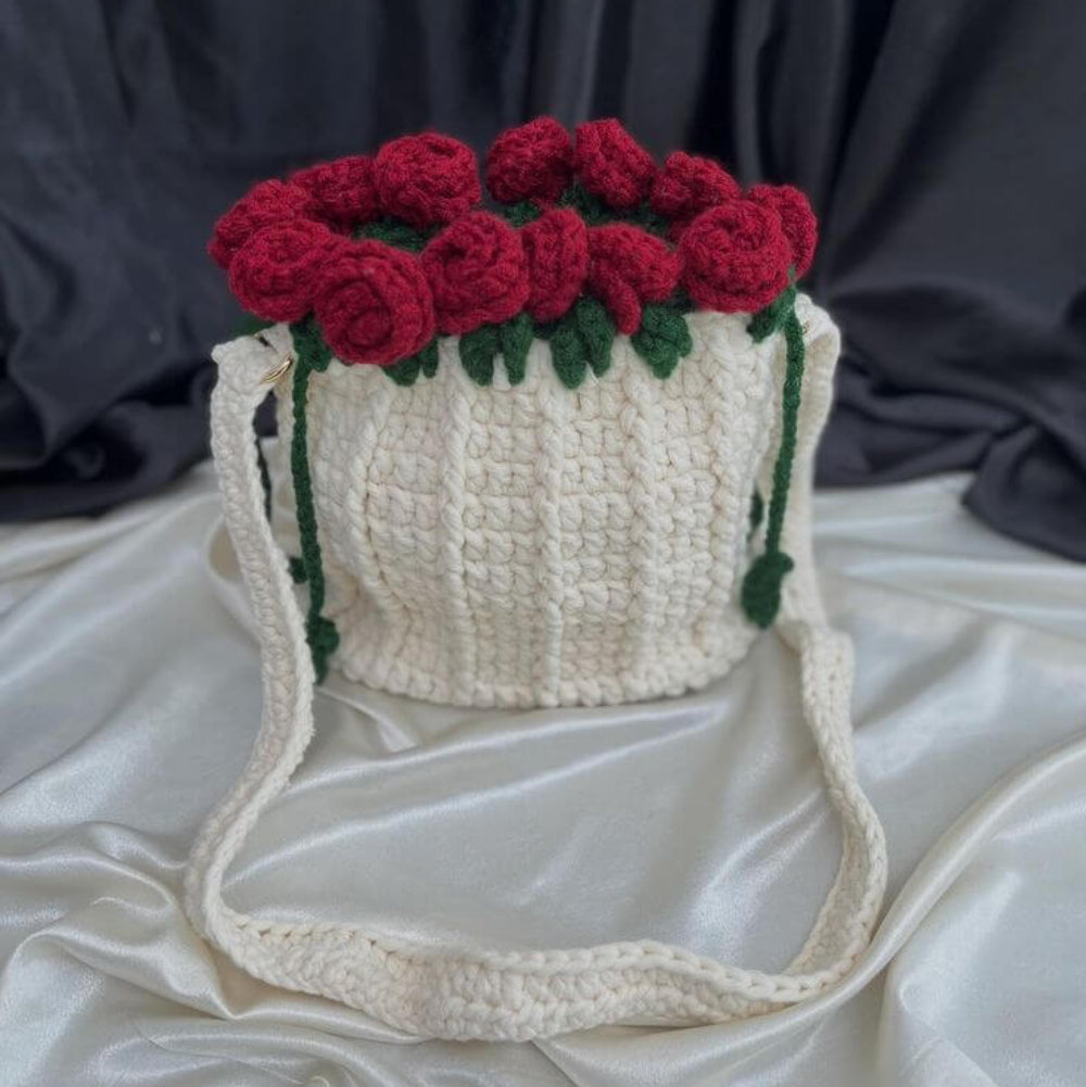 Crochet rose flower handbag detailed design