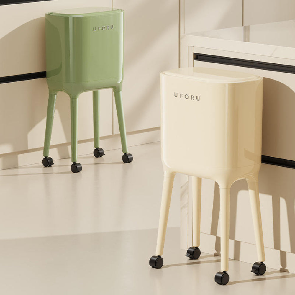 Kitchen trash bin with wheels suitable for home use