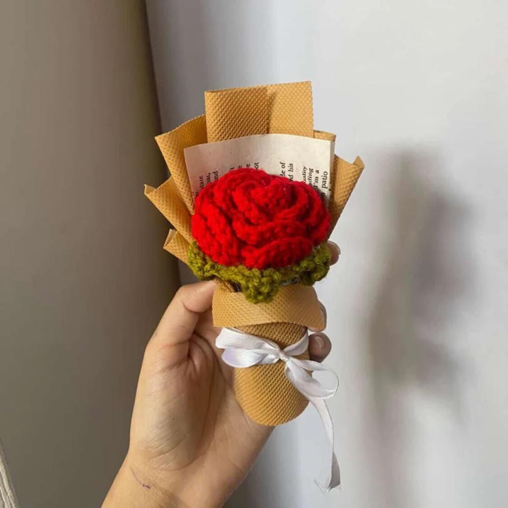 Mini Crochet Red Rose Bouquet, lightweight crochet roses bouquet for gifting in Pakistan