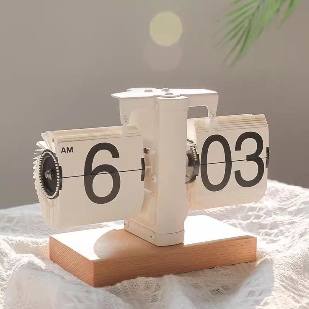 Vintage Retro Flip Clock